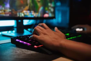 Neonverlichting: de ultieme sfeerbrenger in gaming rooms